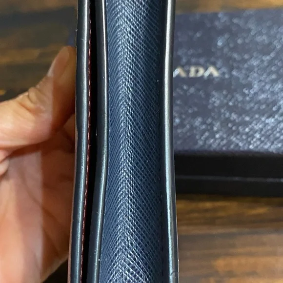 Prada card case - Picture 5 of 14